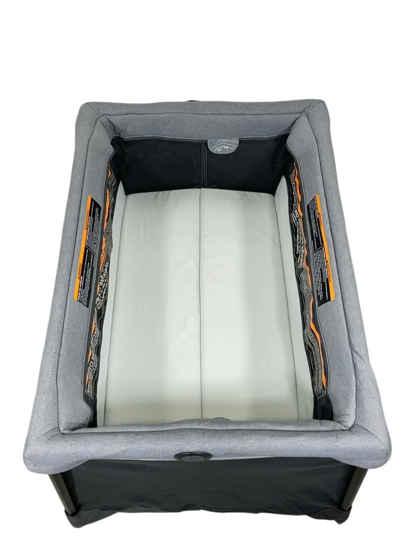 Baby Jogger City Suite Multi-Level Playard