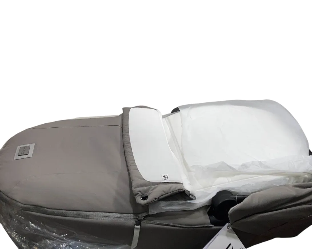 Cybex PRIAM Lux Carry Cot, Soho Grey