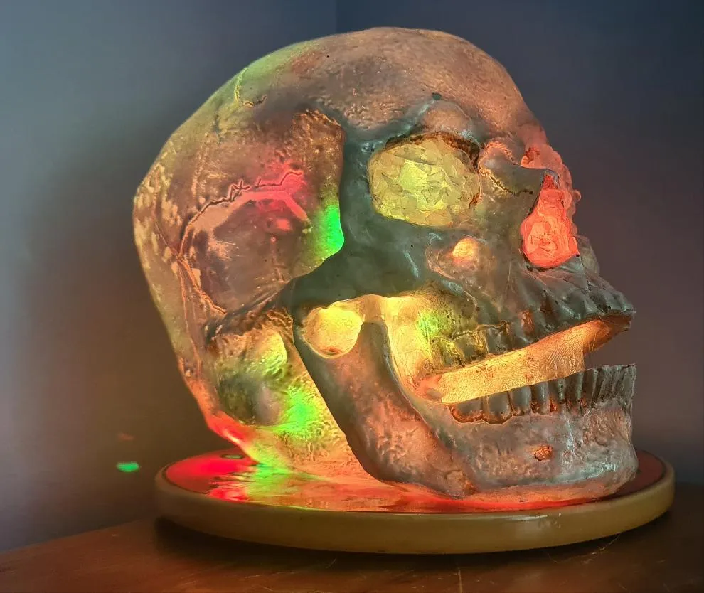 FLOURITE COLOUR CHANGING SKULL LAMP -made by me