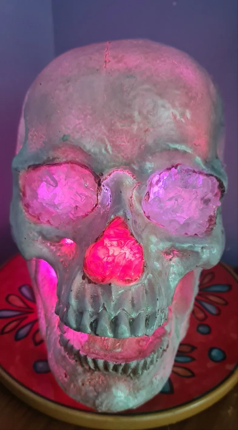 FLOURITE COLOUR CHANGING SKULL LAMP -made by me