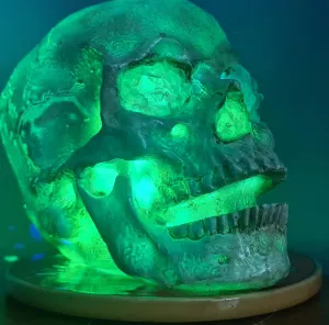 FLOURITE COLOUR CHANGING SKULL LAMP -made by me