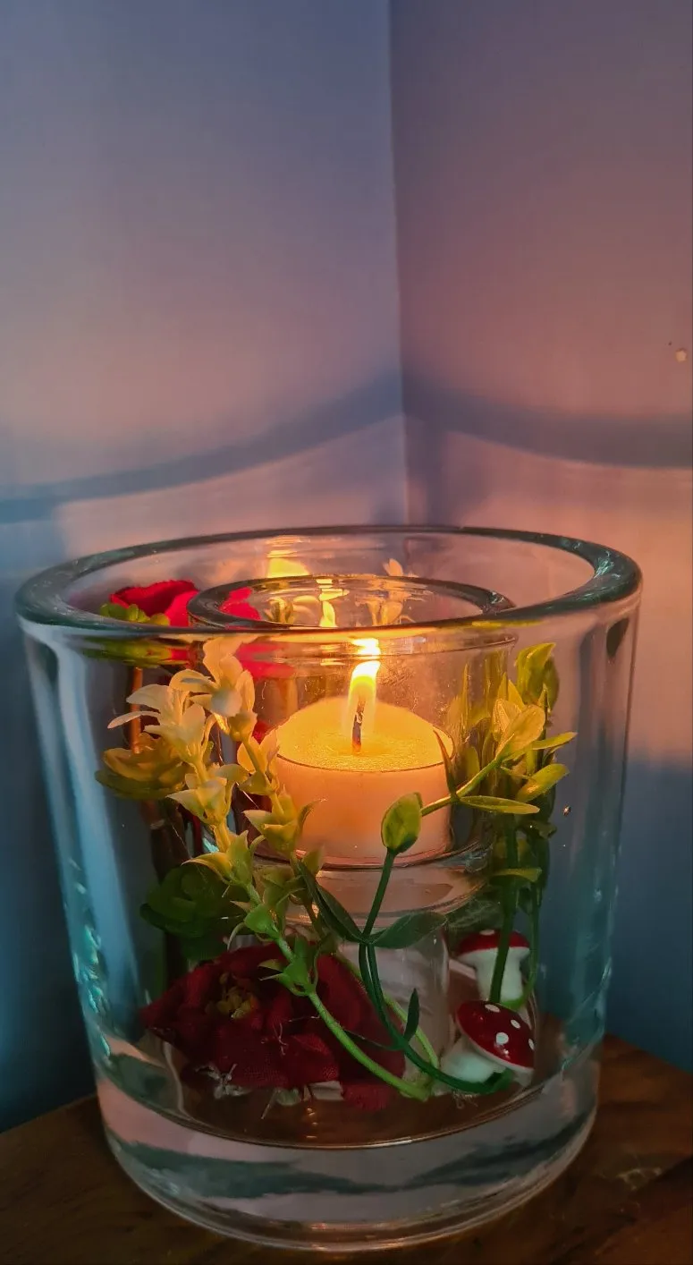 HANDMADE FLORAL CANDLE HOLDER