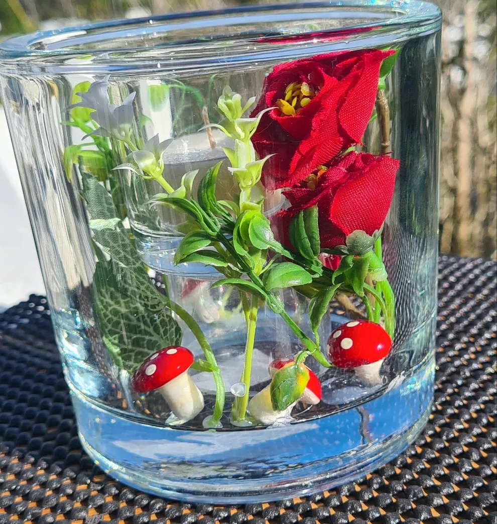 HANDMADE FLORAL CANDLE HOLDER