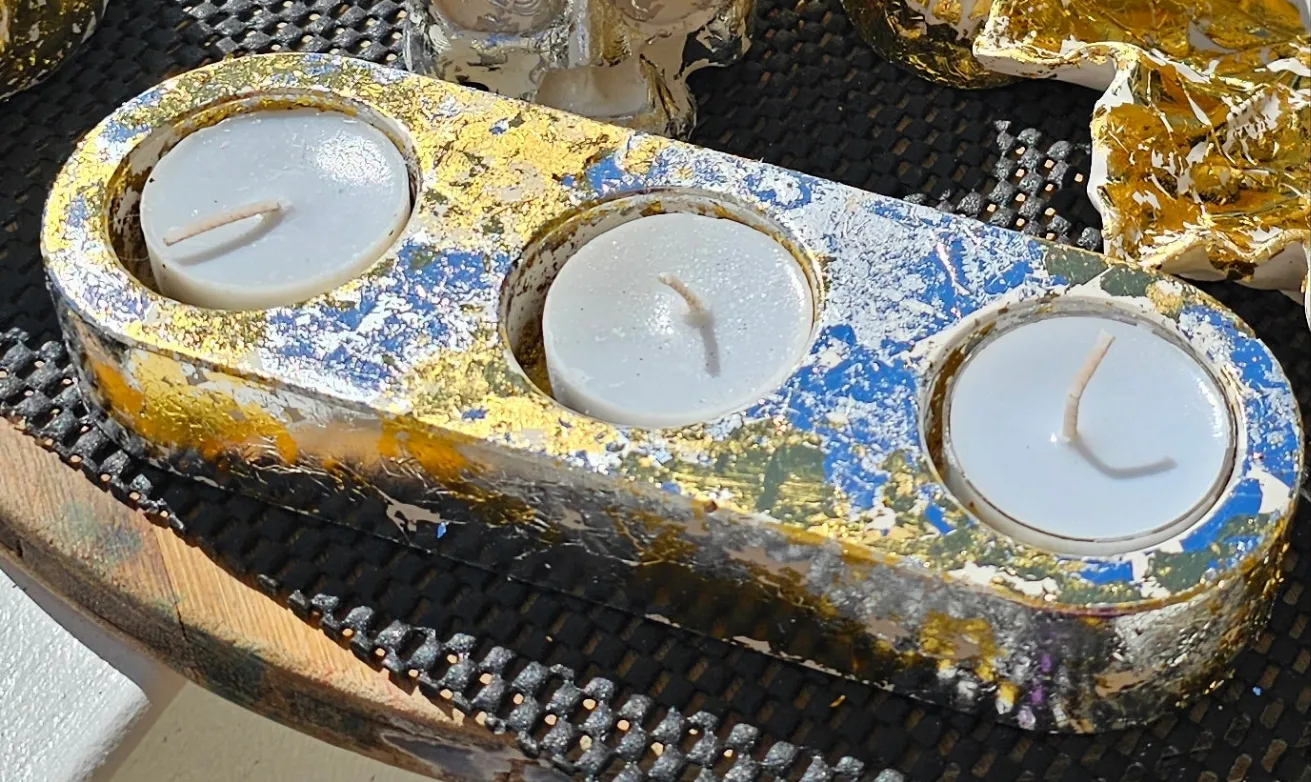 HANDMADE GOLD & SILVER PLASTER GOODIEZ