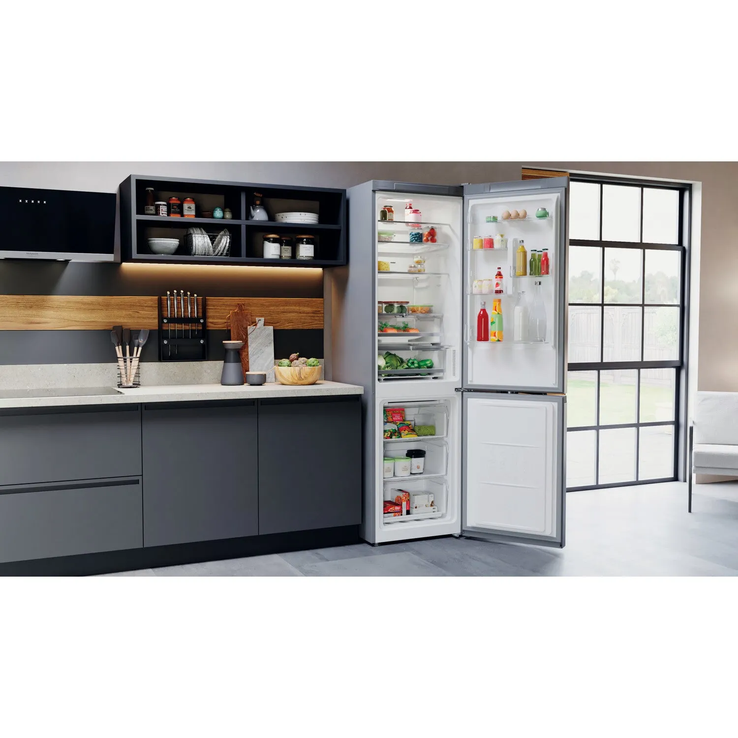 Hotpoint H9X 94T SX Freestanding 367L Fridge Freezer - Graphite, C Rated