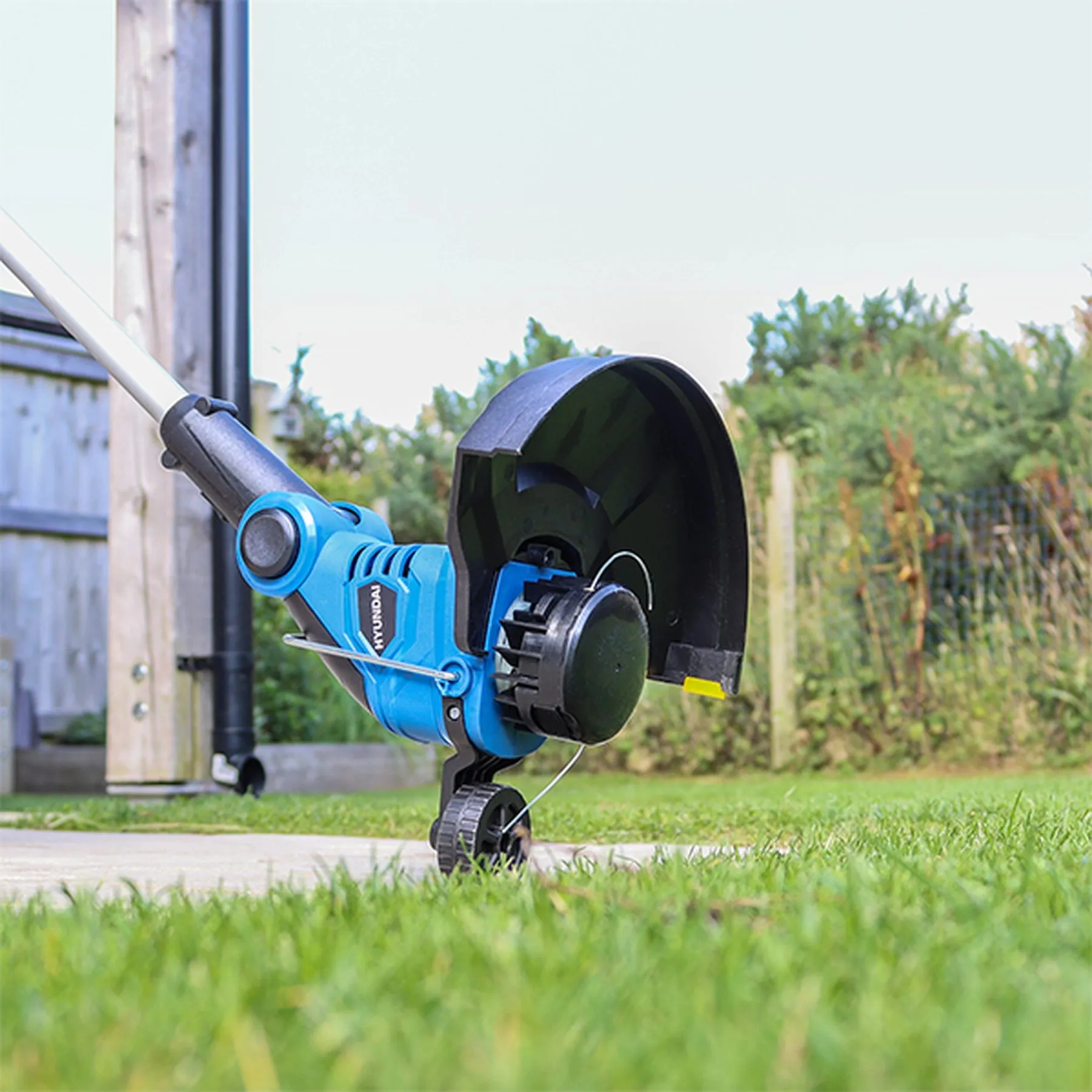 Hyundai HYTR600E Electric Strimmer 600W 30cm