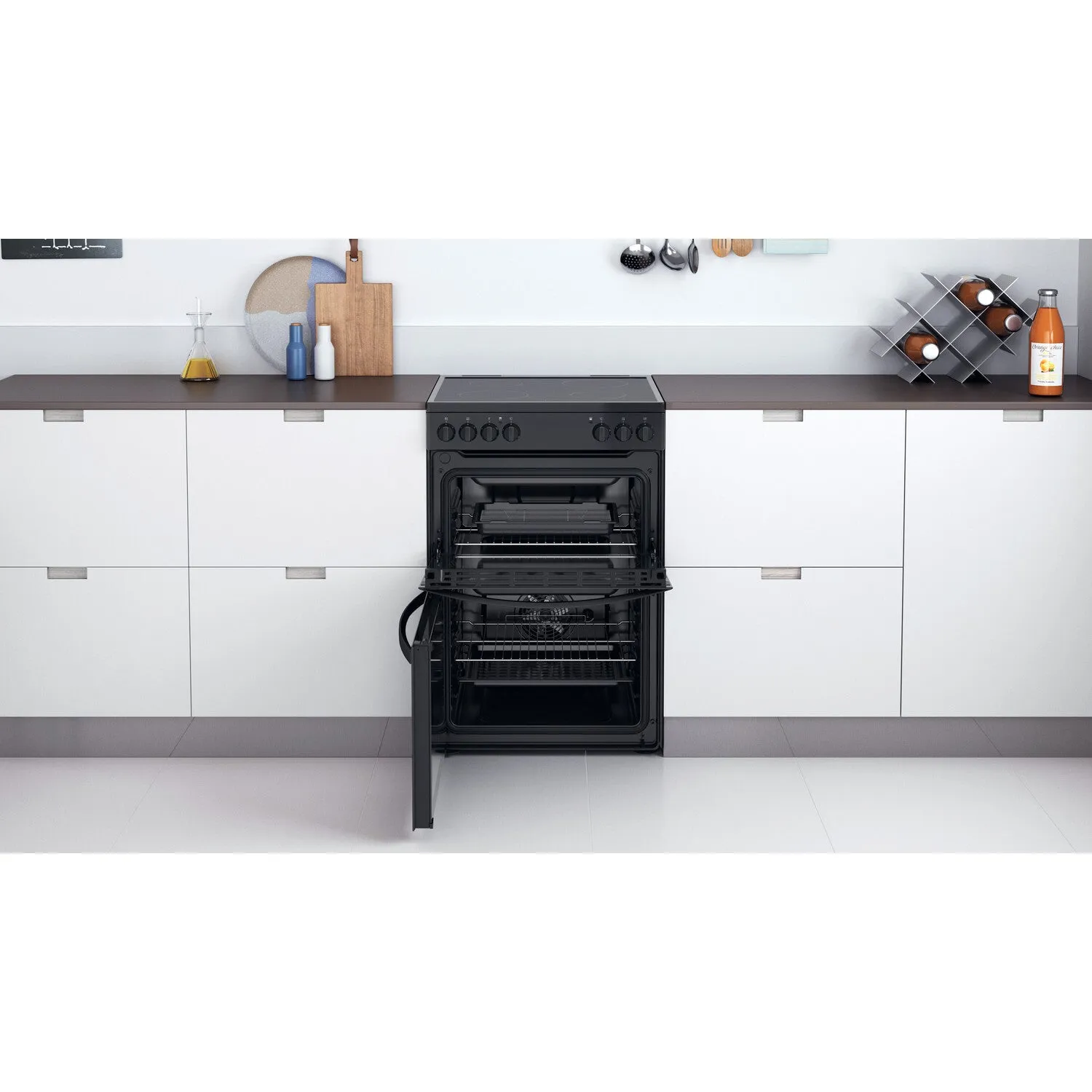 Indesit ID67V9KMB/UK Freestanding Electric Ceramic Cooker - Black