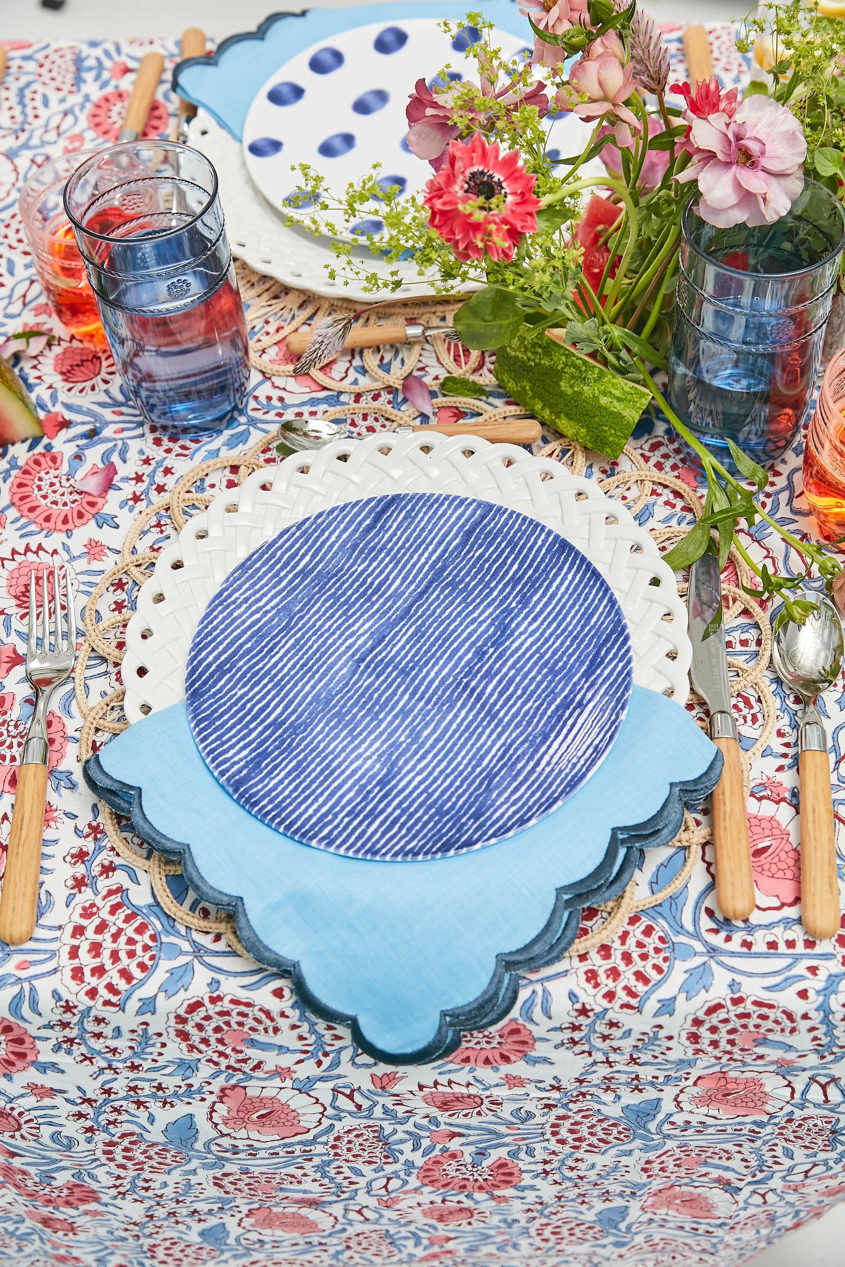Lattice Set of 4 Dinner Plates