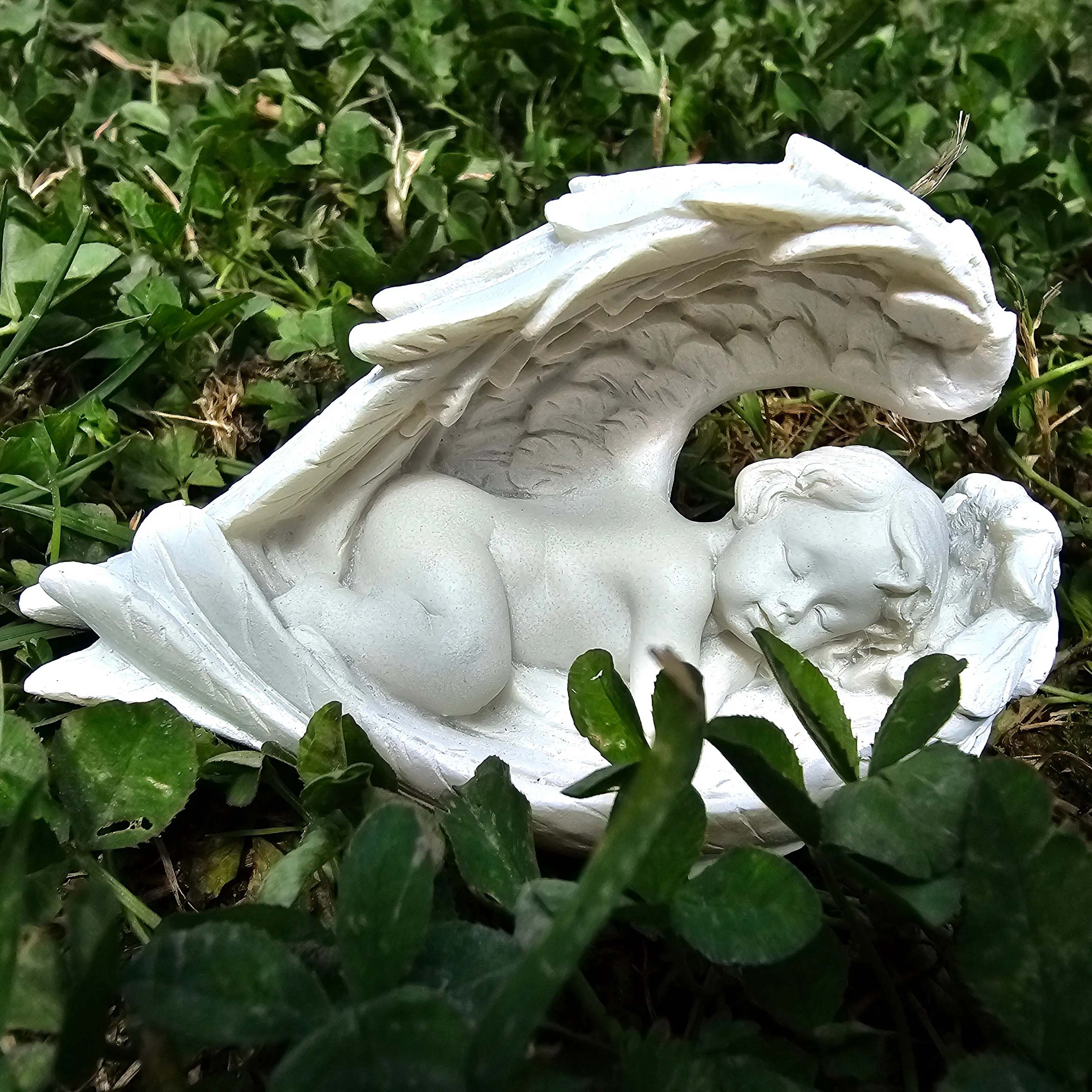 MINI CHERUB FIGURINE