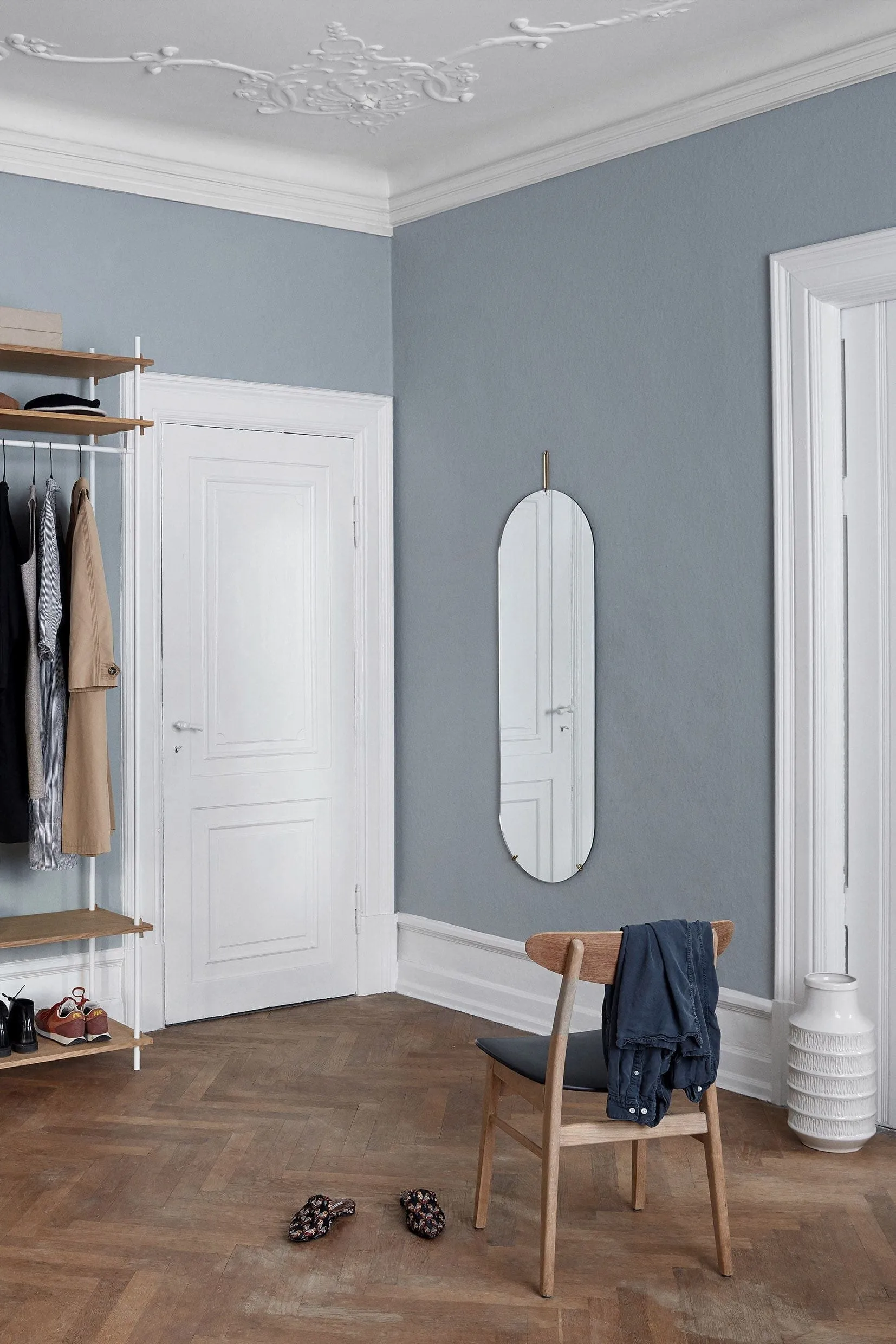 Moebe Wall Mirror 133 Cm, Brass