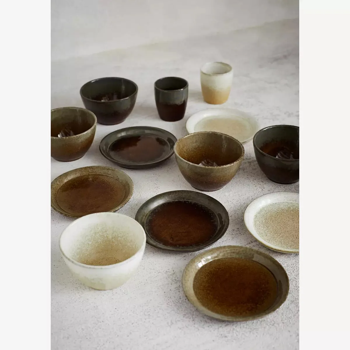 Stoneware Cake Plate