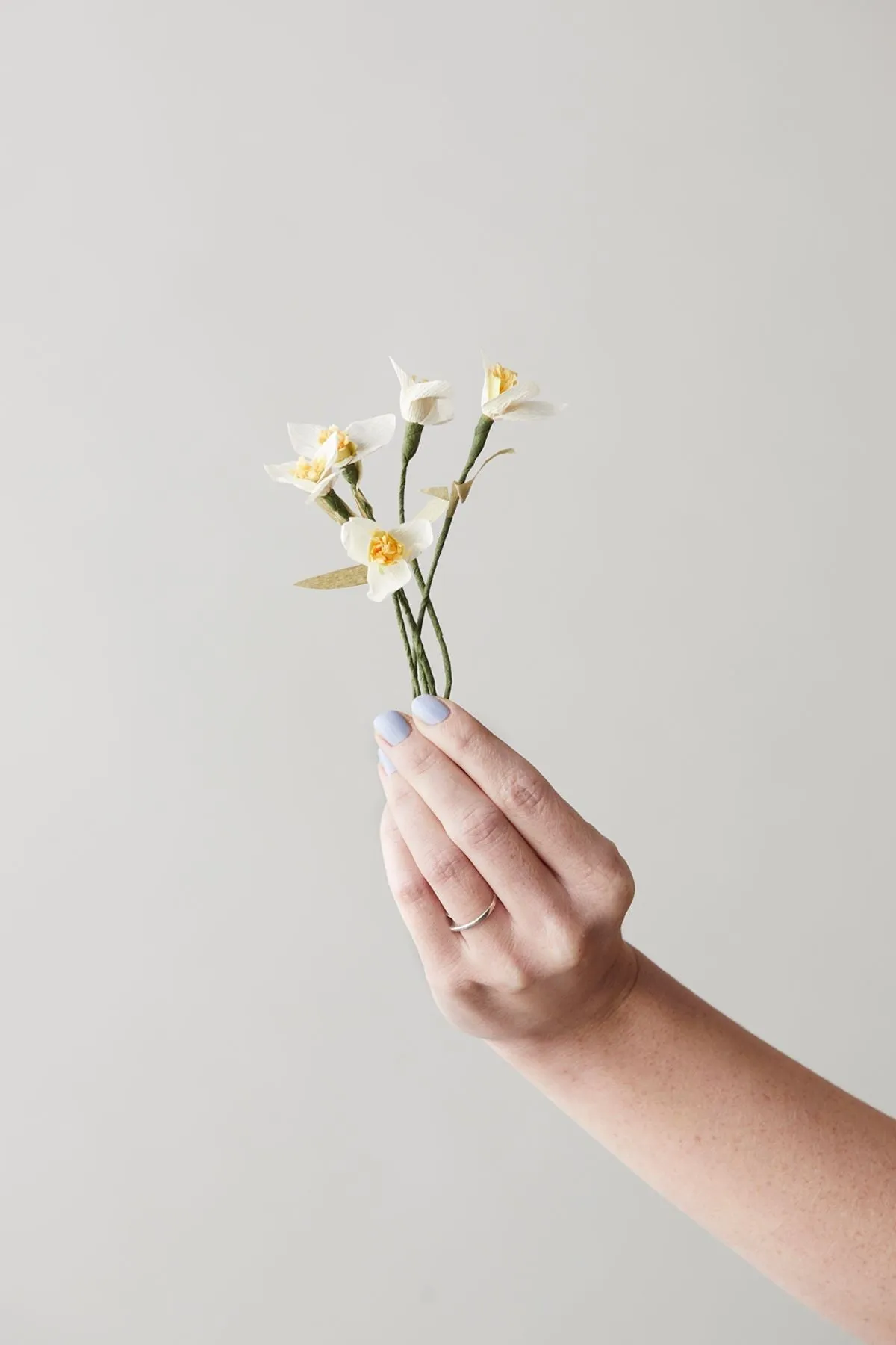 Studio About Paper Flower Snowdrop, White