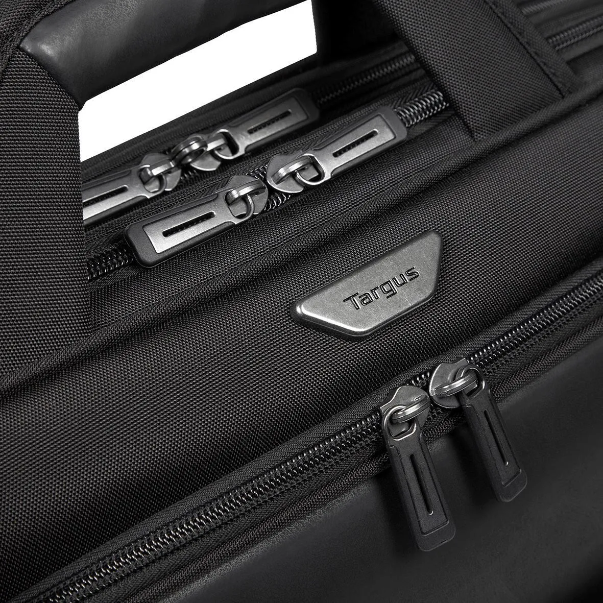 Targus Mobile VIP 39.6 cm (15.6") Messenger case Black